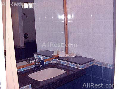 Koh Chang Cliff Beach Resort 16